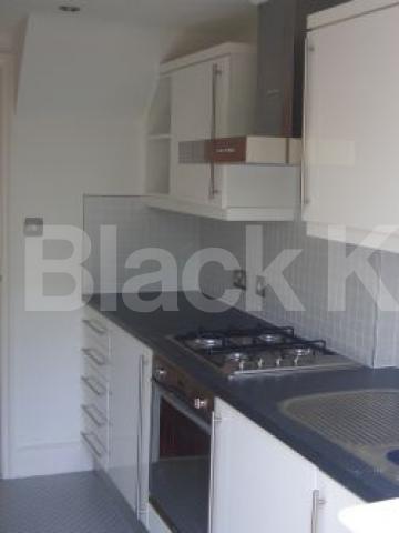 			VIEWINGS ESSENTIAL, 1 Bedroom, 1 bath, 1 reception Flat			 Marlborough Road, ARCHWAY N19